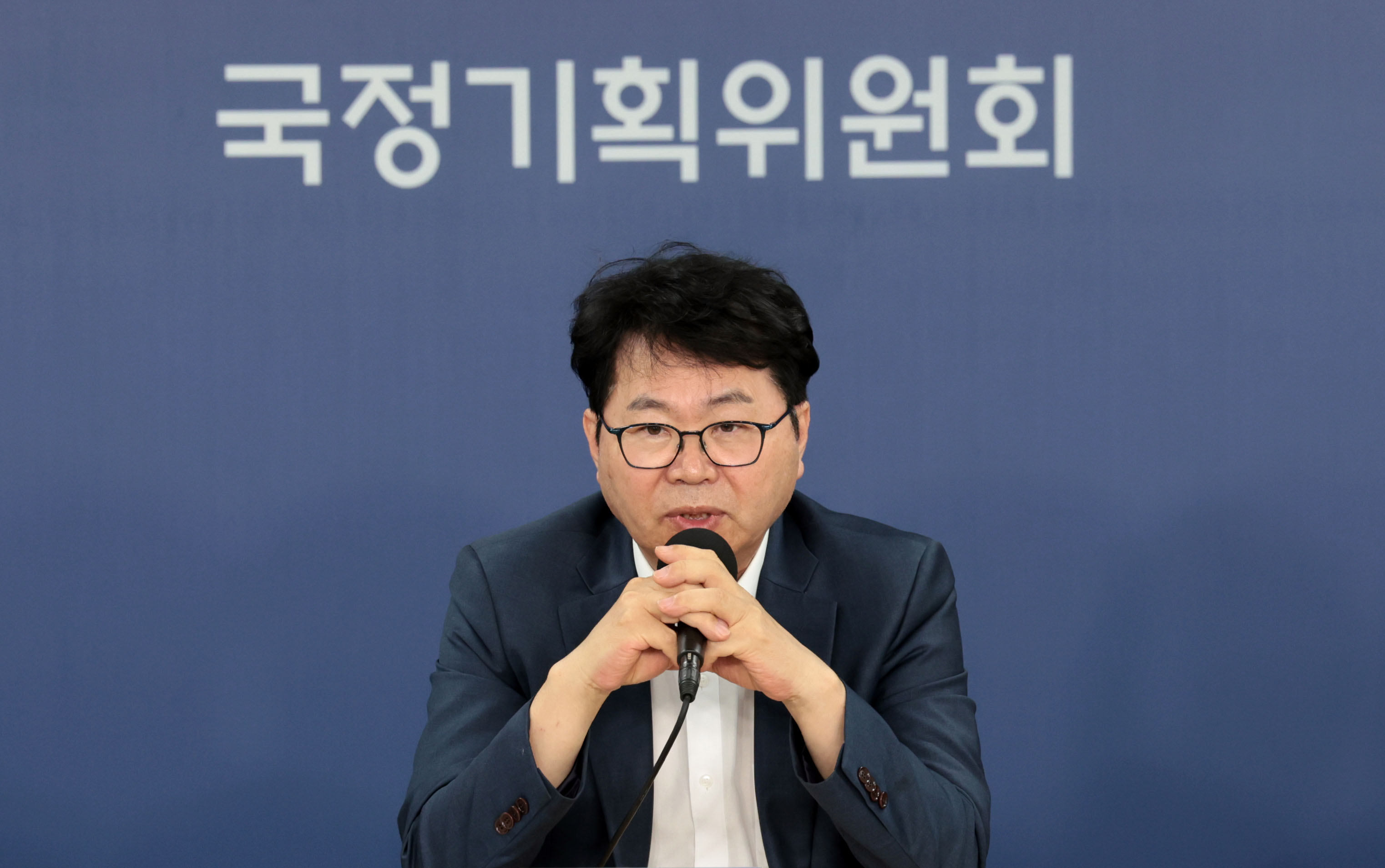 국정기획위 “업무보고 실망…새 정부 의지 맞추려는 노력 부족”