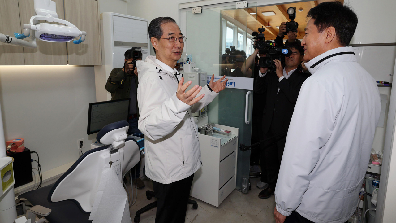 한덕수 “개헌하고 3년 뒤 퇴임”<br>…오세훈과 ‘쪽방촌’ 방문