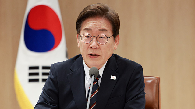 [속보] 이 대통령 “속도감 있게 추경 편성…취약계층·소상공인 지원 우선”