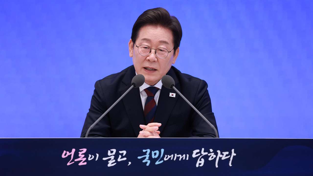 이 대통령 “대출 규제는 ‘맛보기’”…“수사·기소 분리 이견 없어”