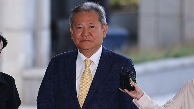 내란특검, ‘언론사 단전·단수’ 이상민 전 장관 피의자 조사