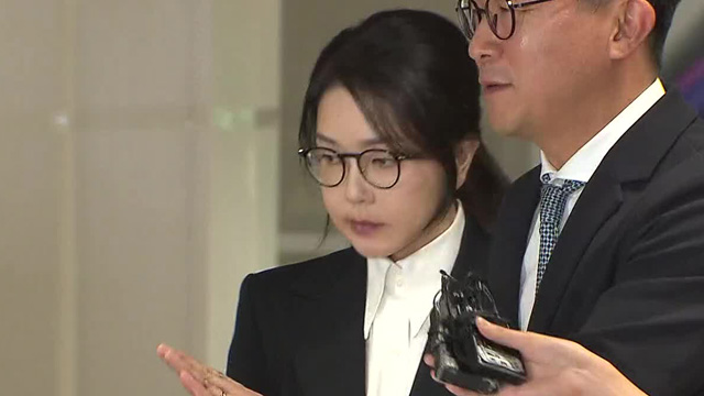 김건희 조사 하루 만에 ‘구속영장 청구’…“증거인멸 우려”