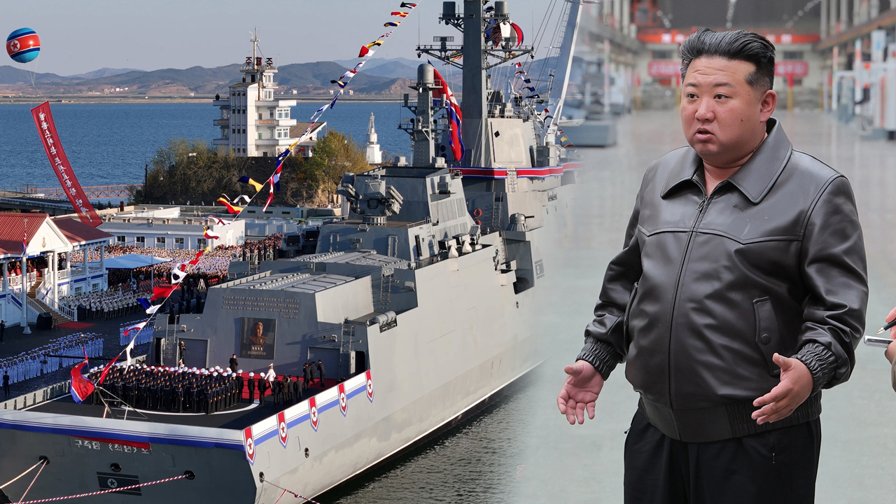 북한, 새 구축함 진수식서 사고<br>…공개 직후 순항미사일 발사