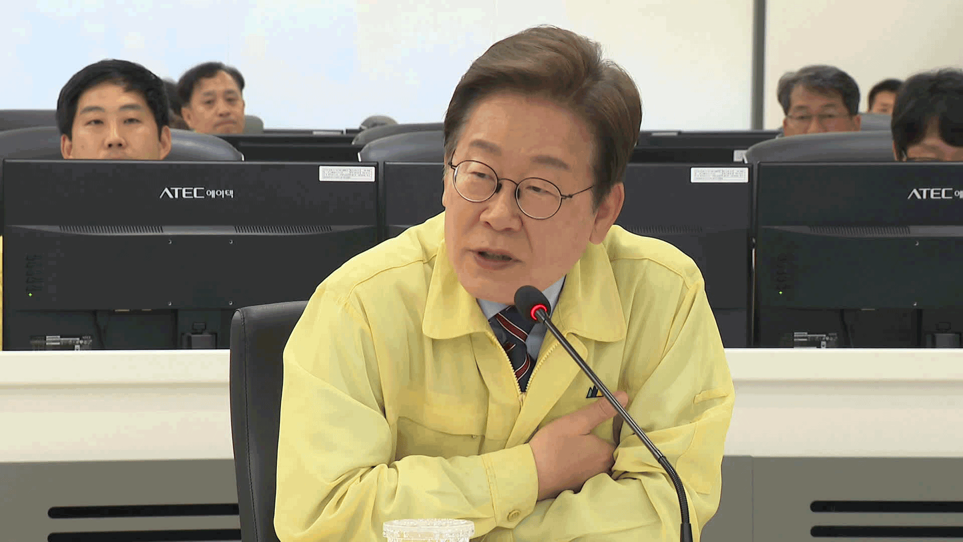 이 대통령, 수해 대비 현장 점검…이태원 참사 현장 찾아