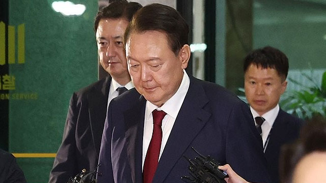 윤석열 전 대통령, 내일 특검 출석기일 변경 요청<br>…“방어권 보장 필요”