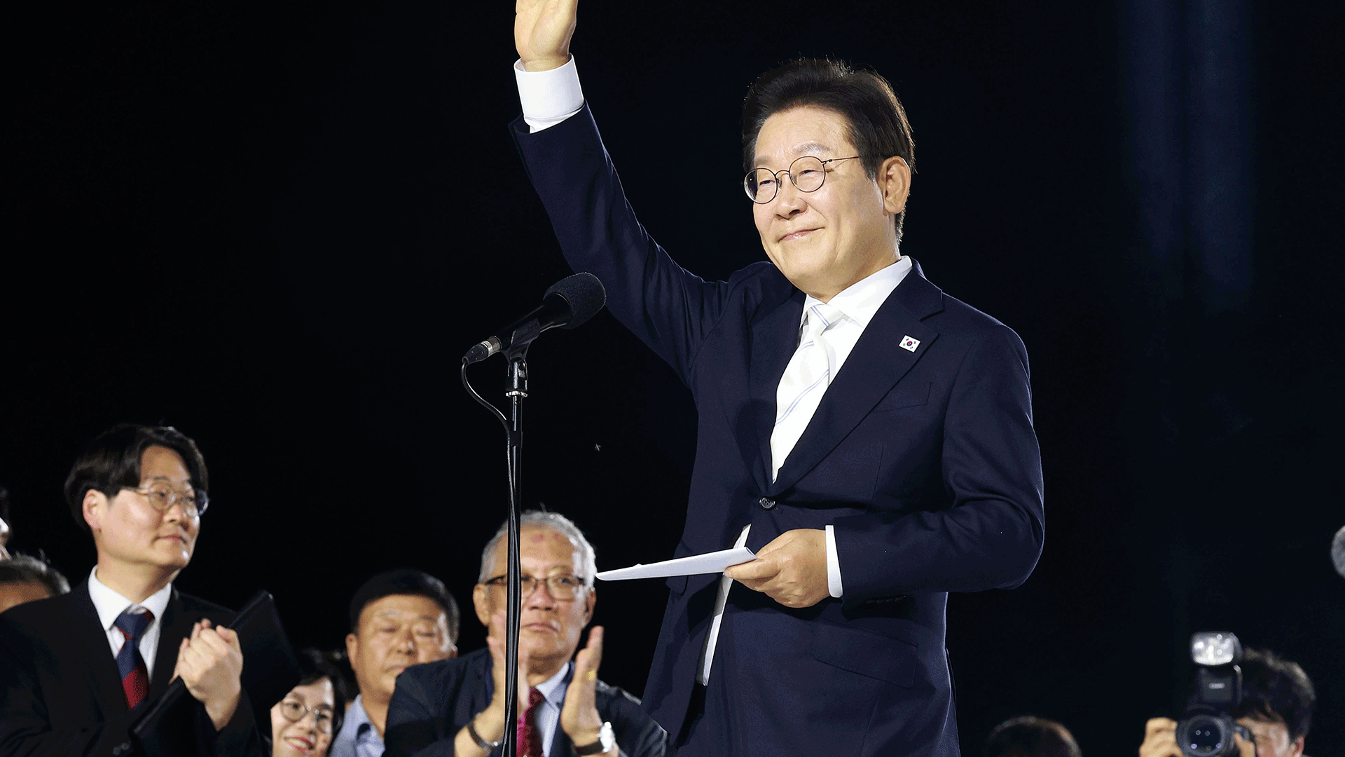 이 대통령 “국민주권 정부, 국민 행복 위해 직진”