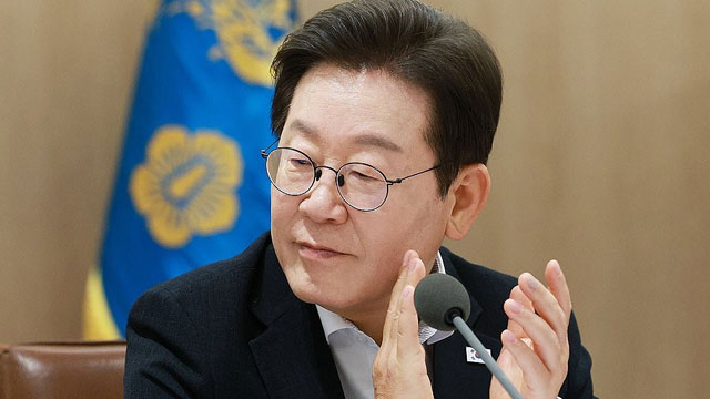 이 대통령, 진관사 찾아 “정상회담 일정 잘 해내야”